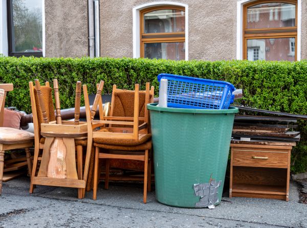 Chair Disposal Service in Royal Oak