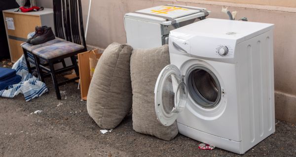 Washer Dryer Disposal in Royal Oak