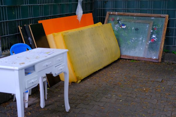 Old Furniture Disposal in Royal Oak
